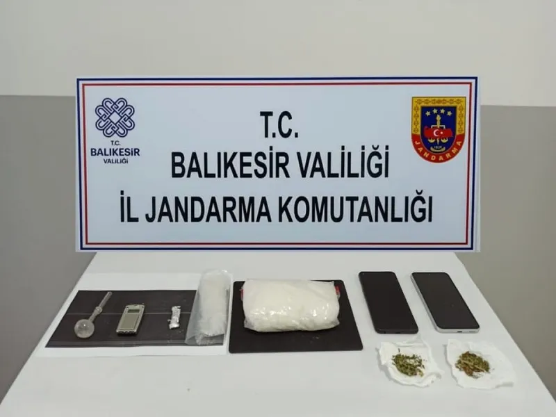 BALIKESİR İL JANDARMA KOMUTANLIĞI SUÇLULARA GÖZ AÇTIRMIYOR