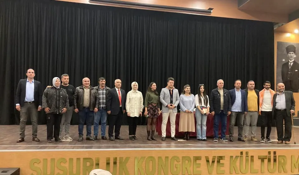 ANADOLU VE BALKANLARIN TÜRKLEŞMESİ KONFERANSI BÜYÜK İLGİ GÖRDÜ