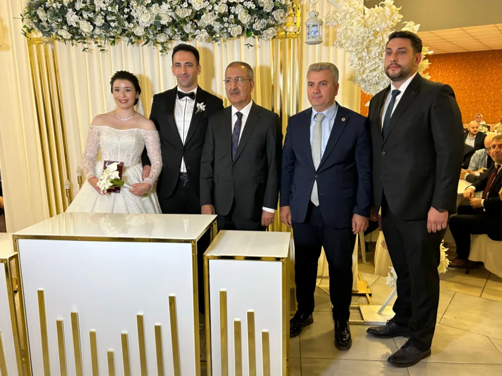 AYBÜKE YÜKSEL İLE GÖKHAN EREN EVLENDİ