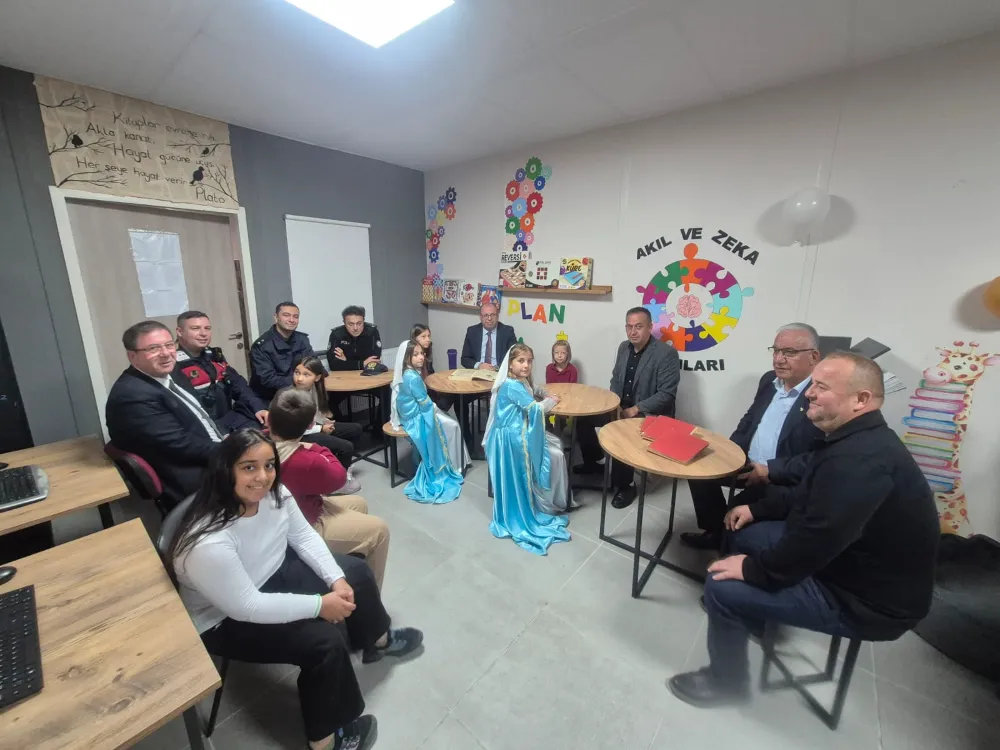 KARAPÜRÇEK ŞEHİT MESUT NAYMAN OKULU’NDA KÜTÜPHANE AÇILIŞI