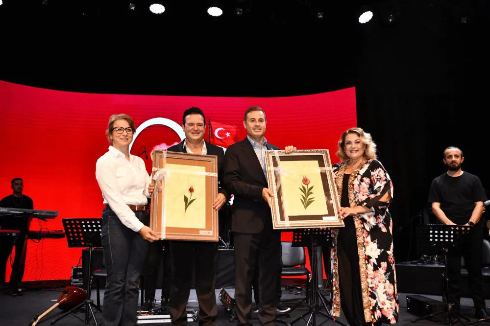 10.10 DÜNYA BALIKESİRLİLER GÜNÜ DOLU DOLU BİR PROGRAMLA KUTLANDI”