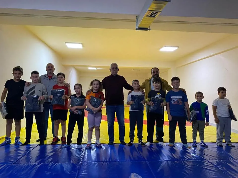 KATRANCI MEHMET PEHLİVAN GÜREŞ KULÜBÜ GÜREŞÇİLERİNİ SEVİNDİRDİ