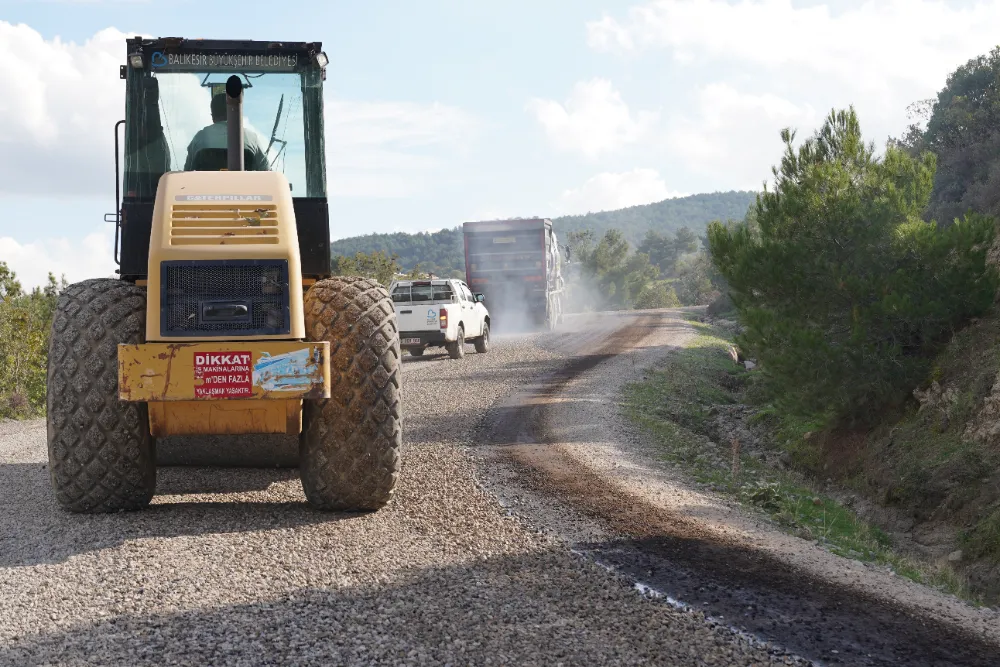 Büyükşehir ile yollar mevsim şartlarına hazırlanıyor