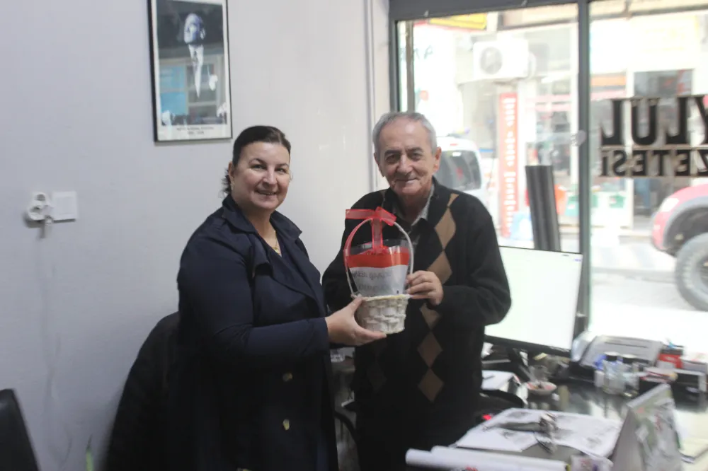 “BENİM DE ÖĞRETMENİM OLUR MUSUN?”