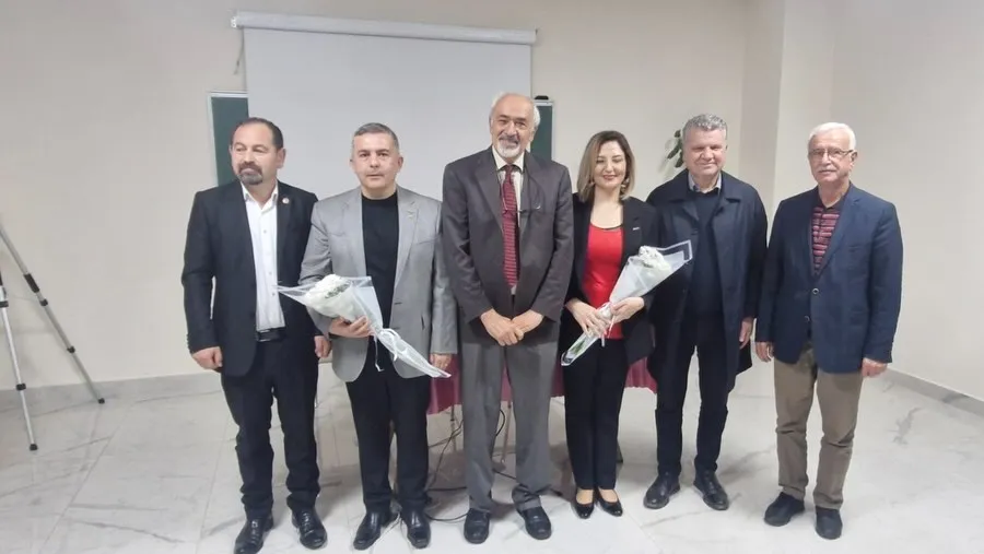 ÖZDEN VE İSMAİL CERTEL’İN KONUŞMACI OLDUĞU “SAĞLIK PANELİ” BÜYÜK İLGİ GÖRDÜ