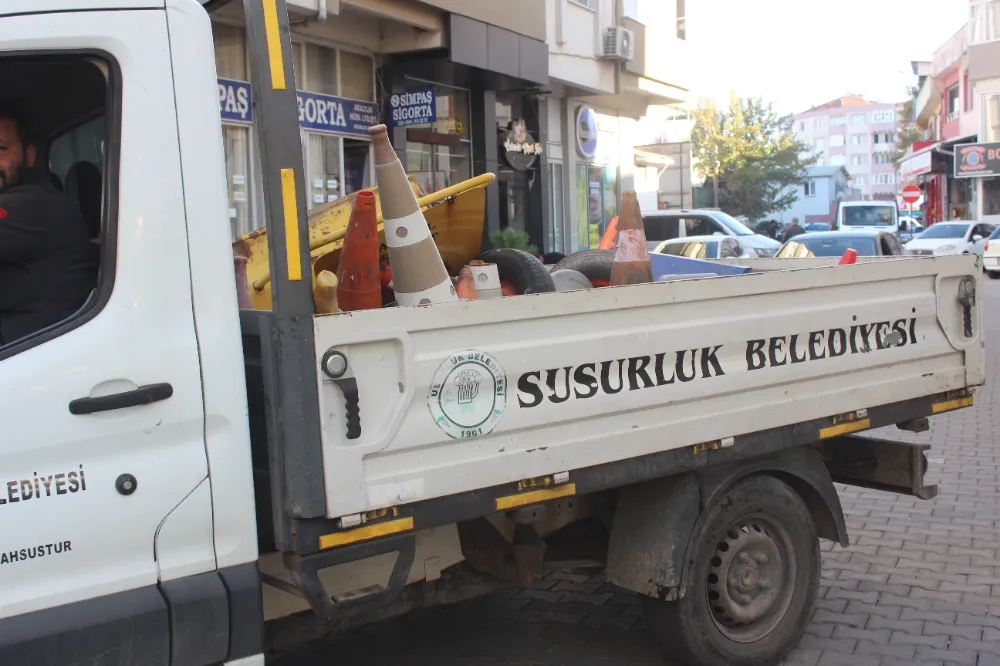 “SUSURLUK BELEDİYESİ KALDIRIM İŞGALİNE SON” DEDİ