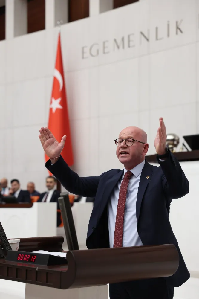 CHP’Lİ SERKAN SARI:  SÜT ÜRETİCİSİ KAN AĞLIYOR AKP İKTİDARI ÜRETİCİYE KÖSTEK OLUYOR