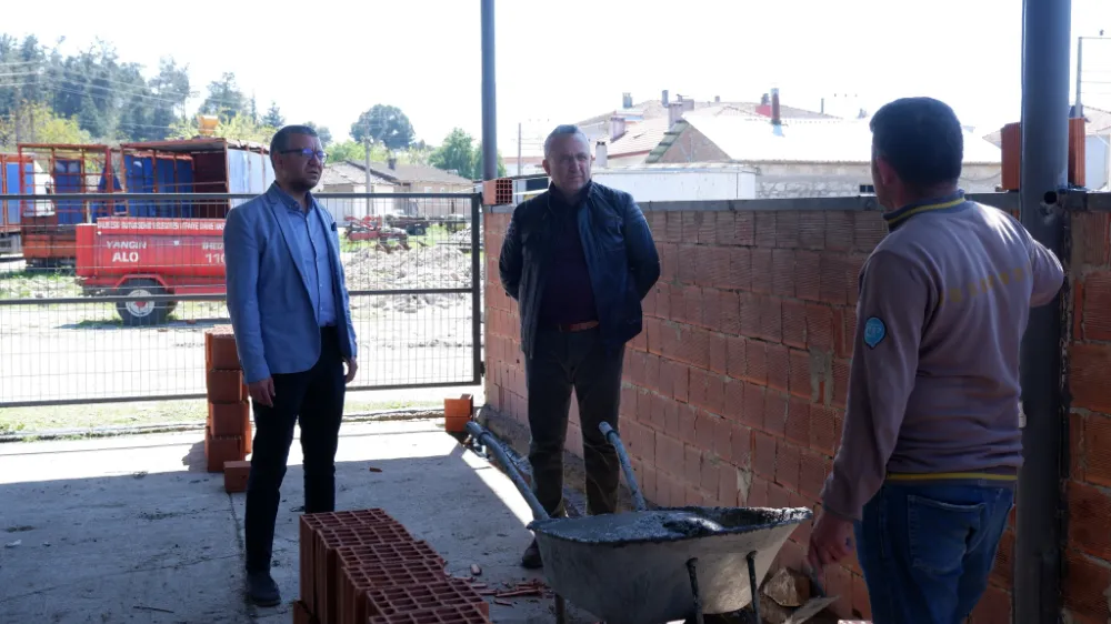 SUSURLUK BELEDİYESİ KURBAN BAYRAMI HAZIRLIKLARINI HIZLANDIRDI: BAŞKAN SEMİZEL VE BAŞKAN YARDIMCISI AKOĞLAN ÇALIŞMALARI YERİNDE İNCELEDİ