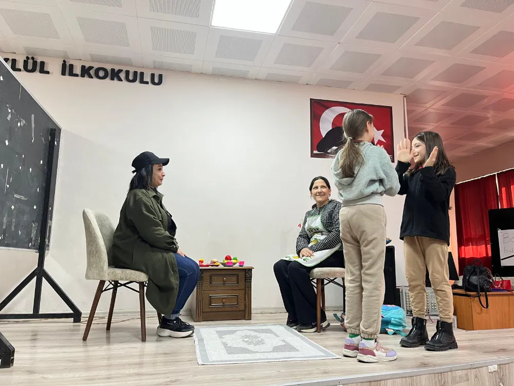 “AİLEMLE SAHNE GÜNÜ” 