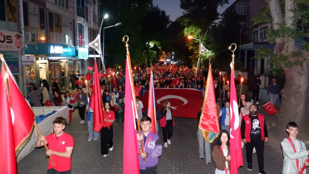 FENER ALAYI VE GENÇLİK KONSERİNE YOĞUN İLGİ