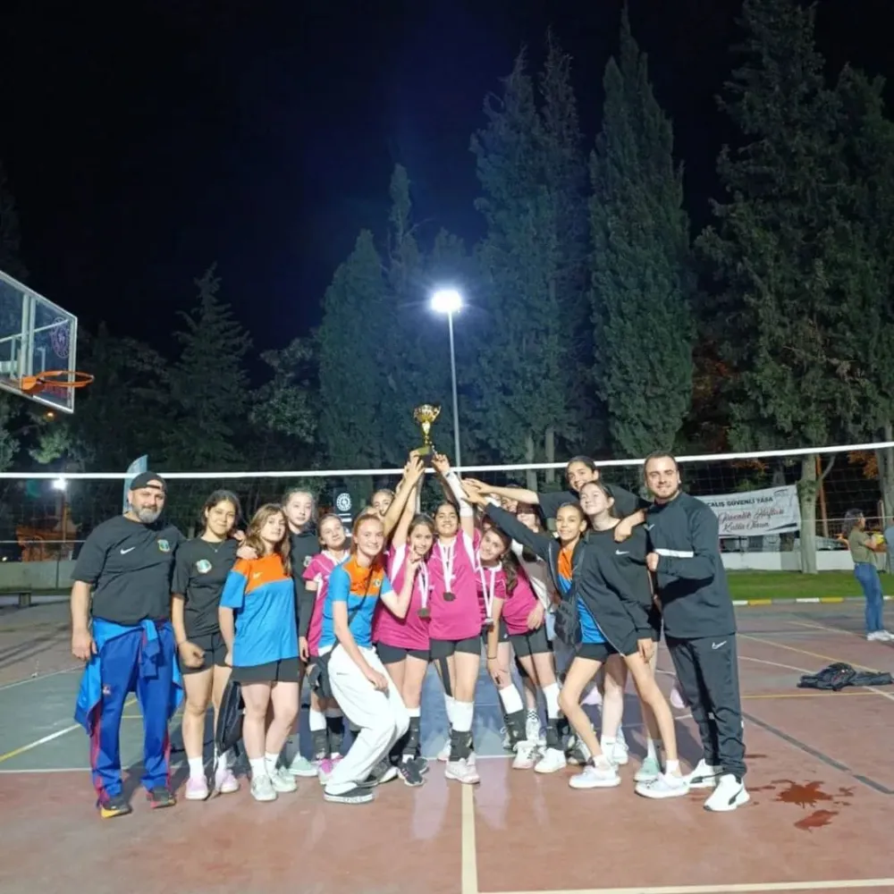 SUSURLUK GENÇLERBİRLİĞİ’NDEN BALIKESİR’DE BÜYÜK BAŞARI!