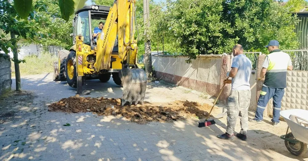 SUSURLUK BELEDİYESİ EKİPLERİ ÇALIŞMLARINA DEVAM EDİYOR