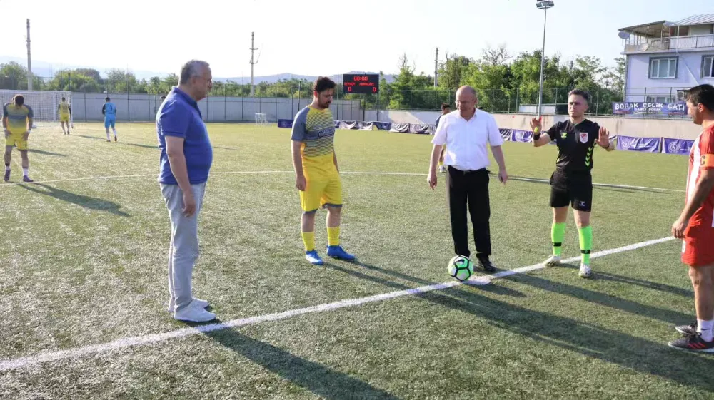 2025 AİLE YILI KAYMAKAMLIK FUTBOL TURNUVASI BAŞLADI