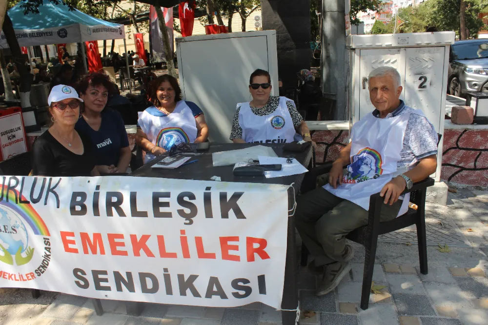 BİRLEŞİK EMEKLİLER SENDİKASI STANT AÇTI
