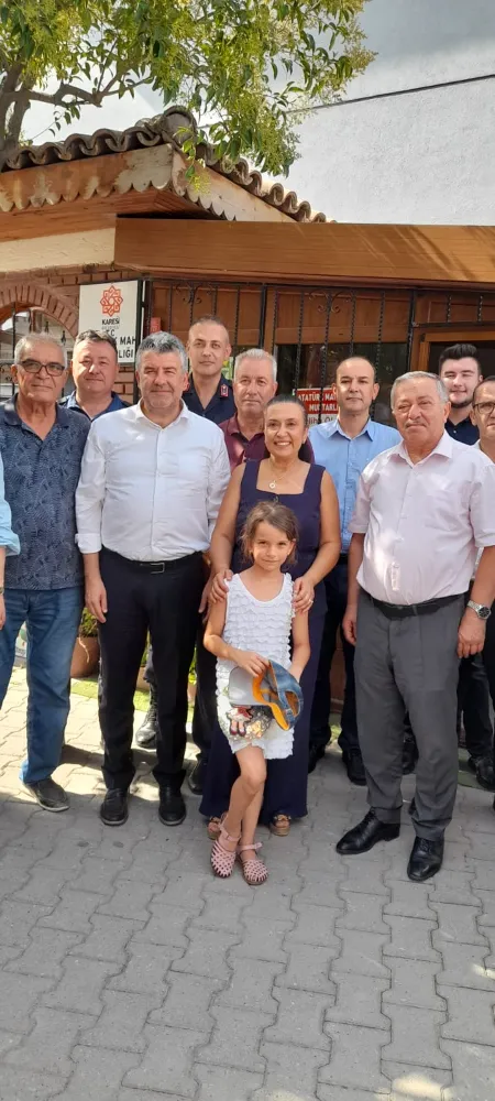 ATATÜRK MAHALLESİ MUHTARINDAN AŞURE HAYRI