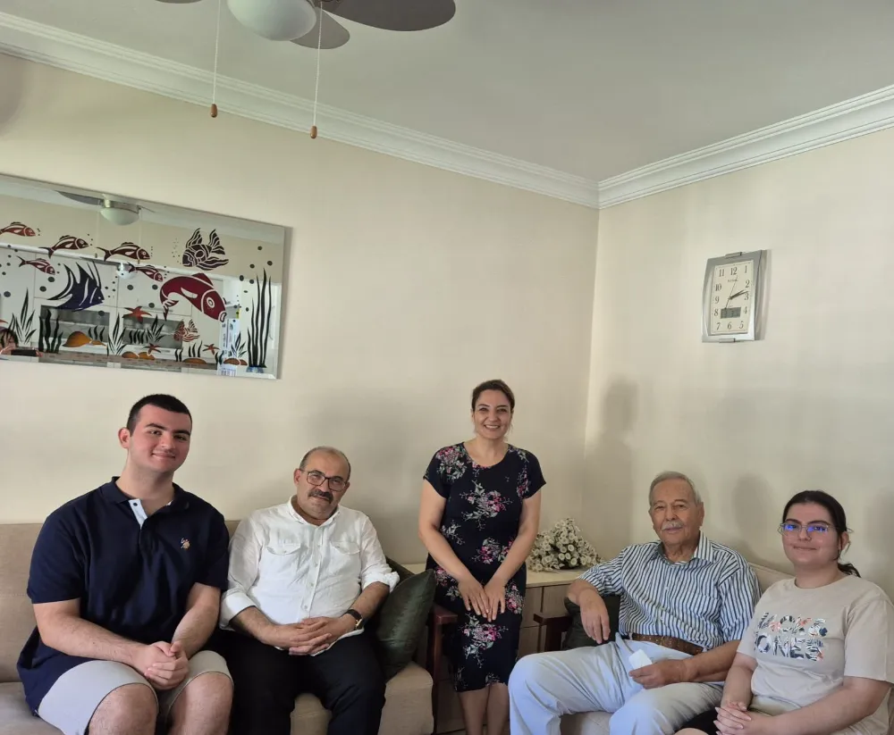 VALİ İSMAİL USTAOĞLU ESKİ MİLLETVEKİLLERİNDEN ÖMER LÜTFÜ COŞKUN’U ZİYARET ETTİ