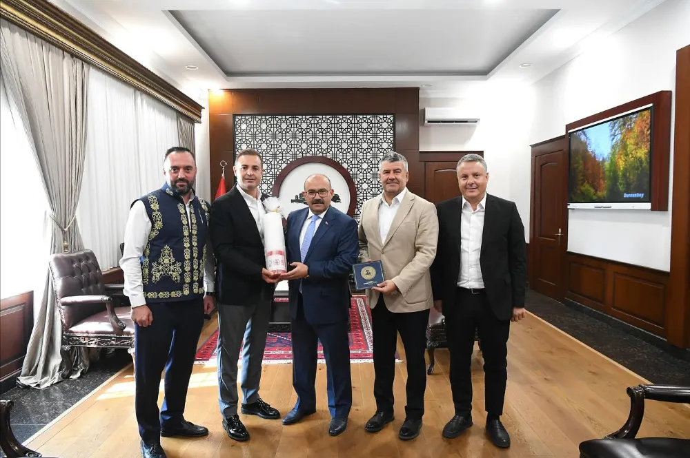 VALİ İSMAİL USTAOĞLU’NU GELENEKSEL KURTDERELİ GÜREŞLERİ