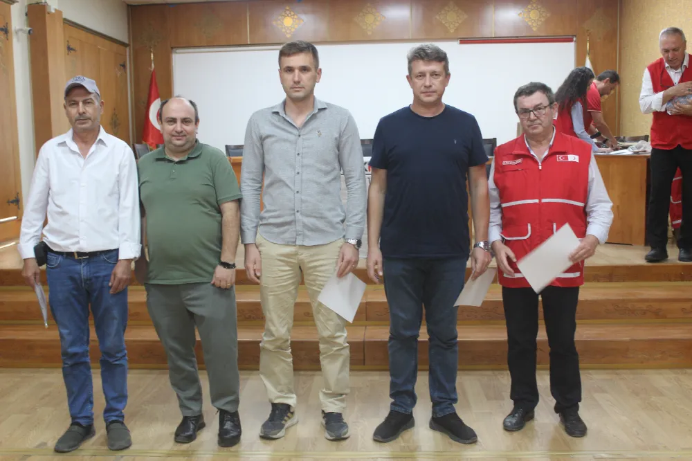 TÜRK KIZILAY SUSURLUK TEMSİLCİLİĞİNDEN  KAN BAĞIŞÇILARINA MADALYA TÖRENİ 