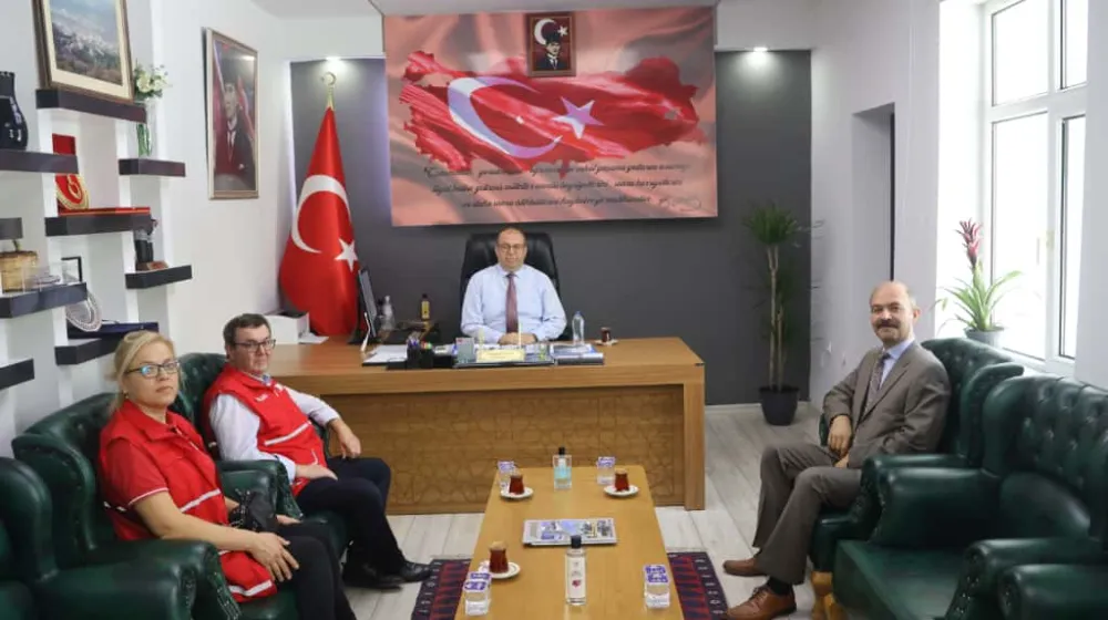 KIZILAY HEYETİ KAYMAKAM GÜLEN’İ ZİYARET ETTİ