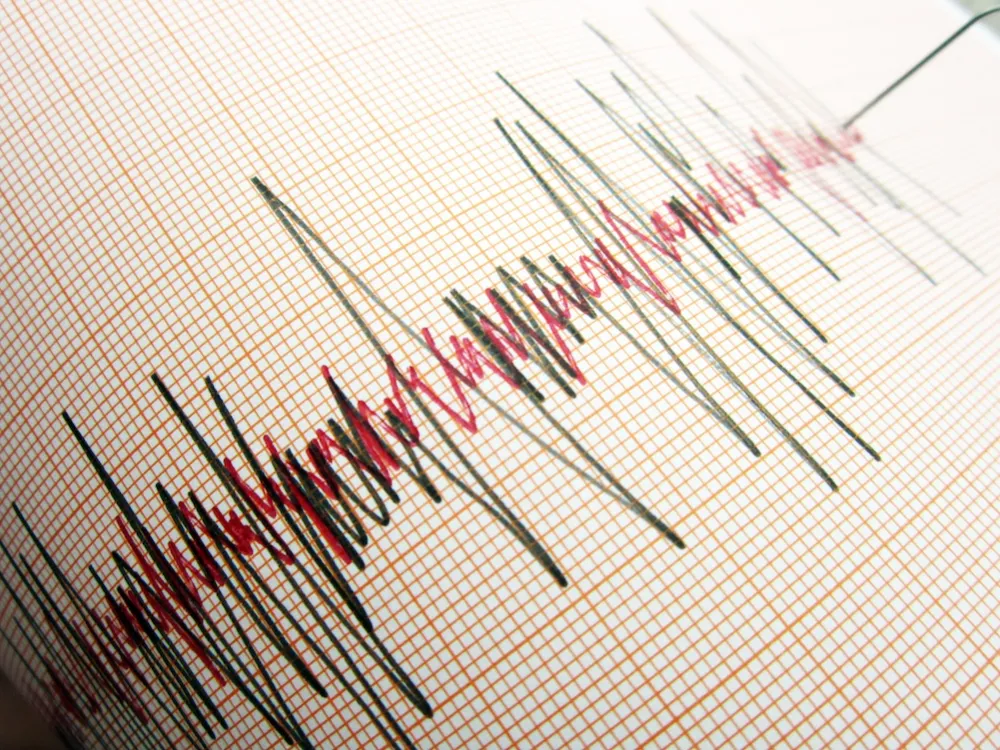 KÜTAHYA SİMAV’DA 5.4 BÜYÜKLÜĞÜNDE DEPREM SUSURLUK’TA DA ŞİDDETLİ HİSSEDİLDİ